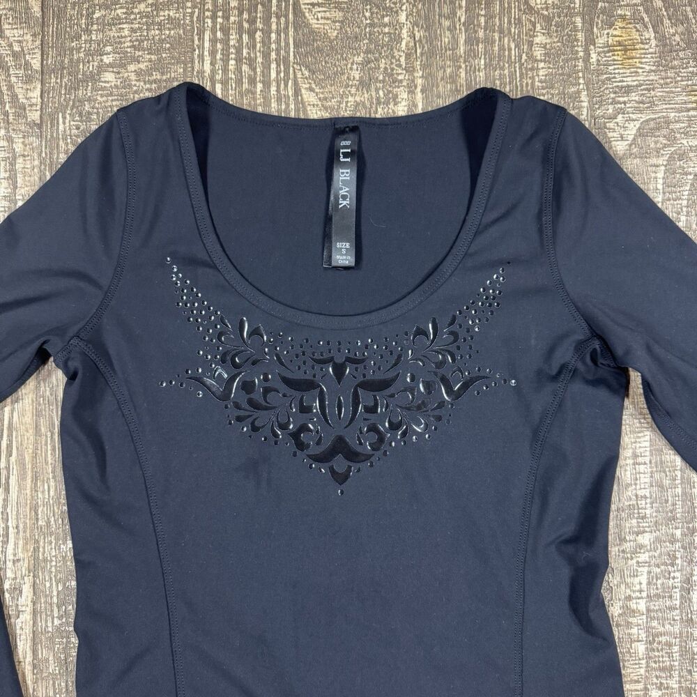 NWOT Lorna Jane Scoop Neck Long Sleeve Top